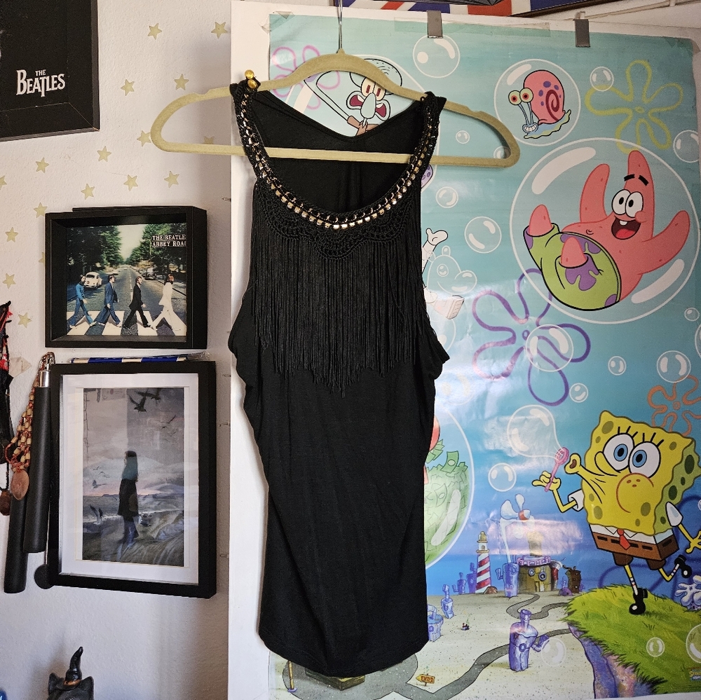 Black tanktop